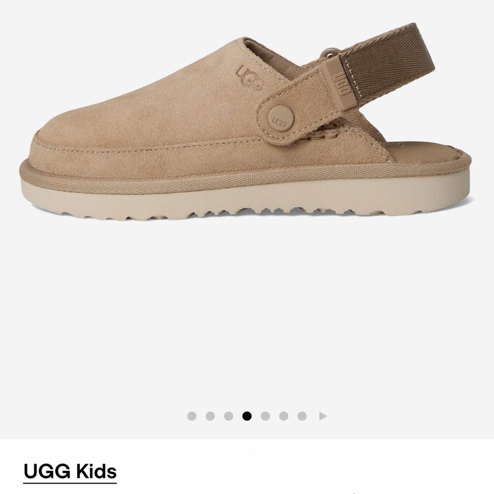 UGG golden star clog